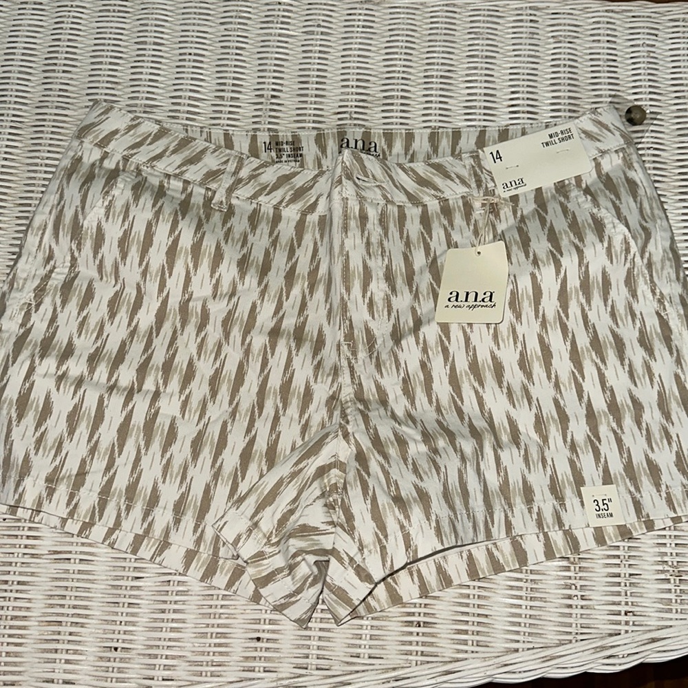 Ana mid ride twill shorts